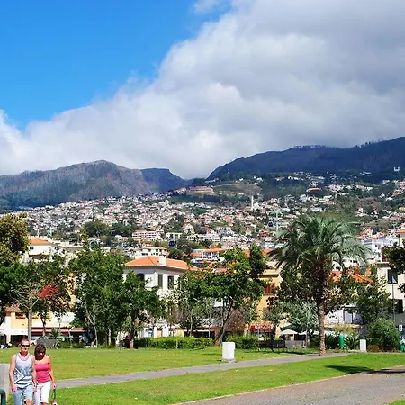 Casa Zona Velha - Caetano * Funchal (Madeira)
